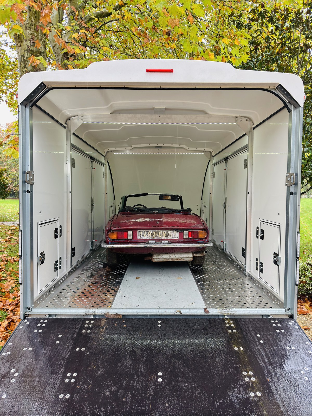 Rapatriment Triumph Spitfire — LV Conciergerie